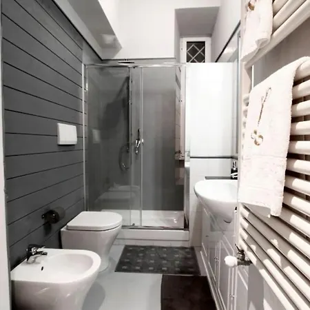 Apartamento Luxury Apartment For 10 Central Vaticano S'Peter Basilica Aircond Netflix - Sky Wifi Roma