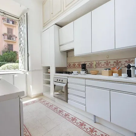Luxury Apartment For 10 Central Vaticano S'Peter Basilica Aircond Netflix - Sky Wifi
