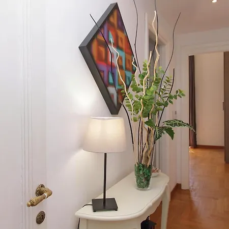 Luxury Apartment For 10 Central Vaticano S'Peter Basilica Aircond Netflix - Sky Wifi Apartamento *