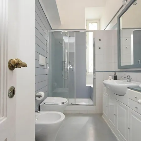 Luxury Apartment For 10 Central Vaticano S'Peter Basilica Aircond Netflix - Sky Wifi Roma