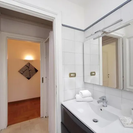 Luxury Apartment For 10 Central Vaticano S'Peter Basilica Aircond Netflix - Sky Wifi