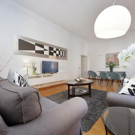 Luxury Apartment For 10 Central Vaticano S'Peter Basilica Aircond Netflix - Sky Wifi * Roma