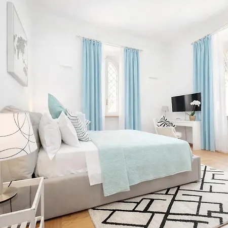 아파트 Luxury For 10 Vaticano S'peter Basilica Aircond Netflix - Sky Wifi *