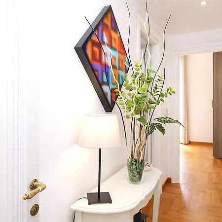 아파트 Luxury For 10 Vaticano S'peter Basilica Aircond Netflix - Sky Wifi *