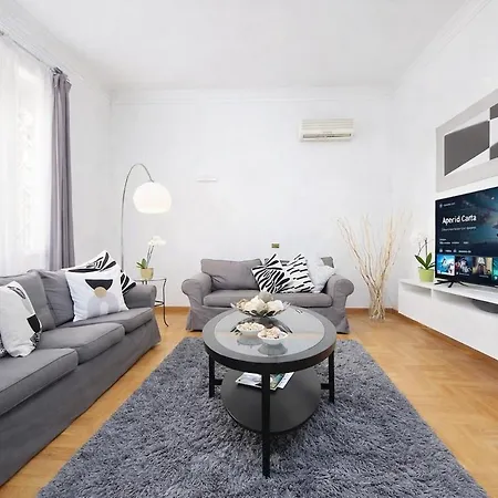 아파트 Luxury For 10 Vaticano S'peter Basilica Aircond Netflix - Sky Wifi *