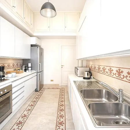Luxury For 10 Vaticano S'peter Basilica Aircond Netflix - Sky Wifi Apartment
